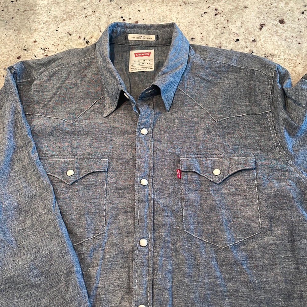 Levi’s Denim Peal Snap Work Shirt - XL